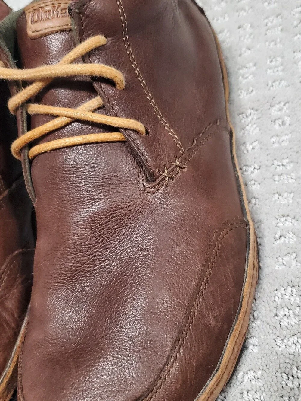 OluKai leather up casual